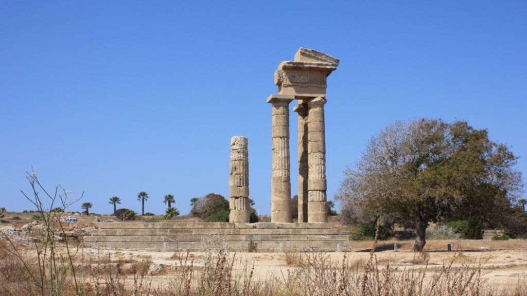 Temple_of_Apollo_Rhodes