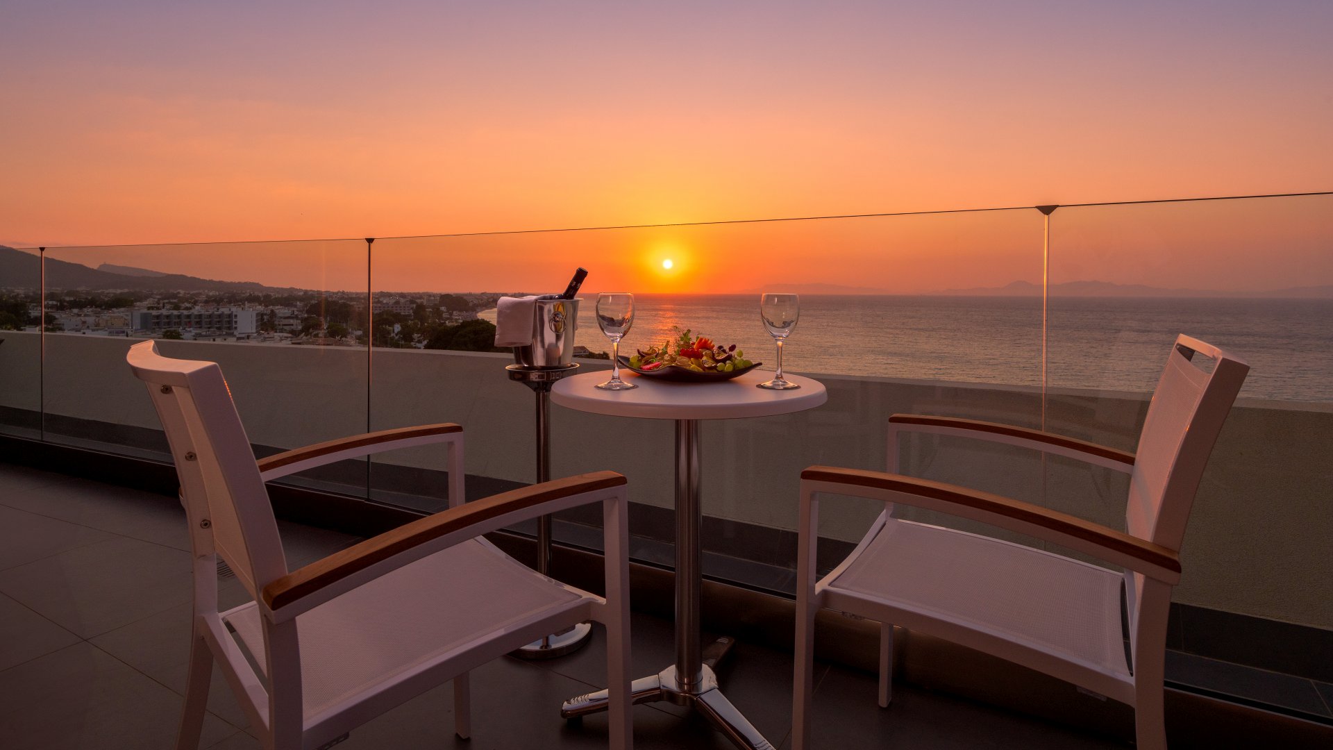 Premium_Suite_Furnished_Balcony-Sunset-view-2